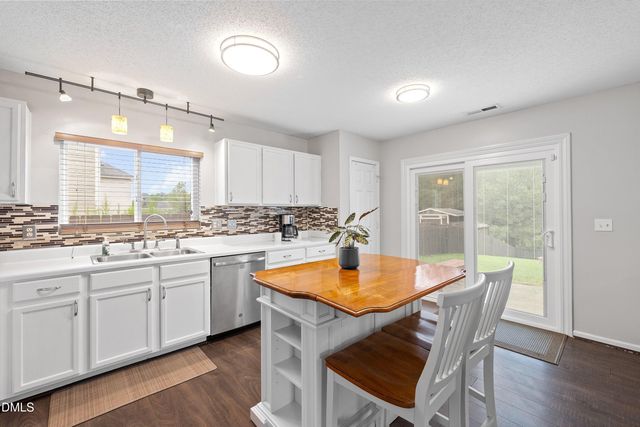 741 Obsidian Way, Durham, NC 27703