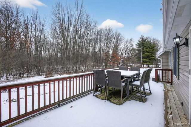 5099 Shields Road, Holly, MI 48442