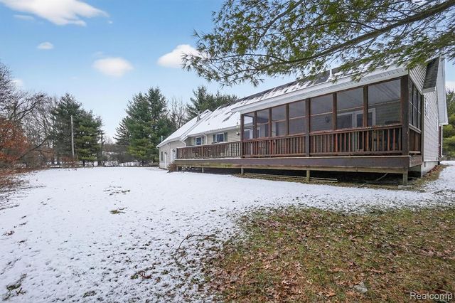 5099 Shields Road, Holly, MI 48442