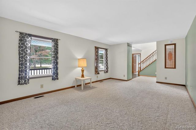 5099 Shields Road, Holly, MI 48442