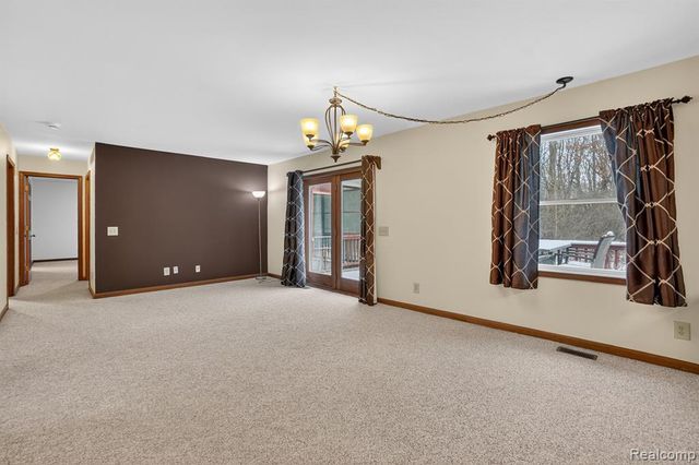 5099 Shields Road, Holly, MI 48442