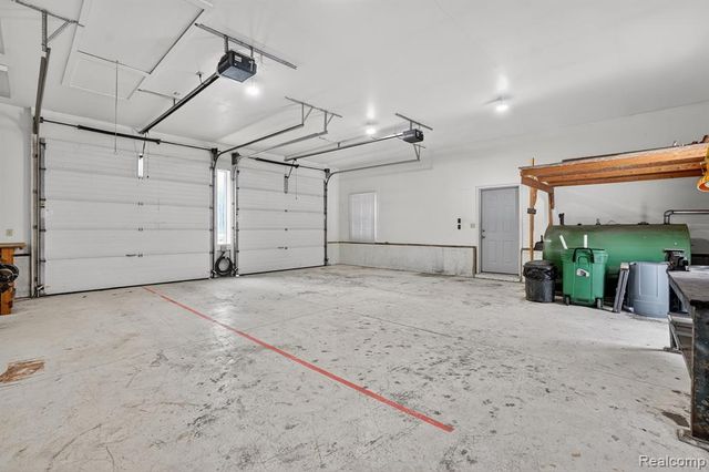 5099 Shields Road, Holly, MI 48442