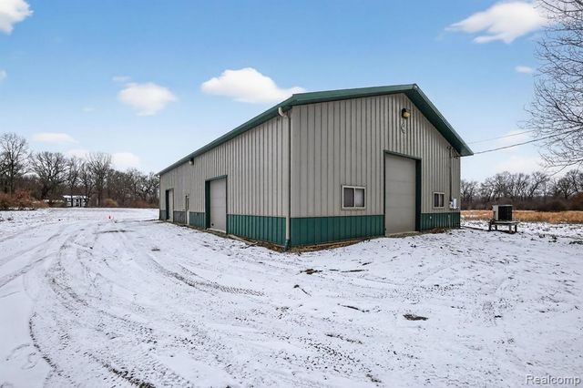 5099 Shields Road, Holly, MI 48442