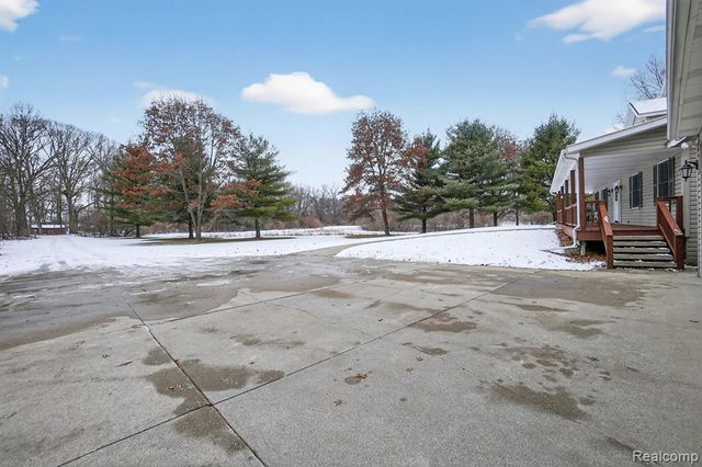 5099 Shields Road, Holly, MI 48442