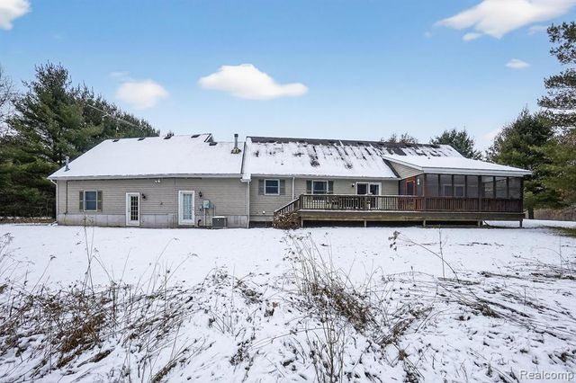 5099 Shields Road, Holly, MI 48442