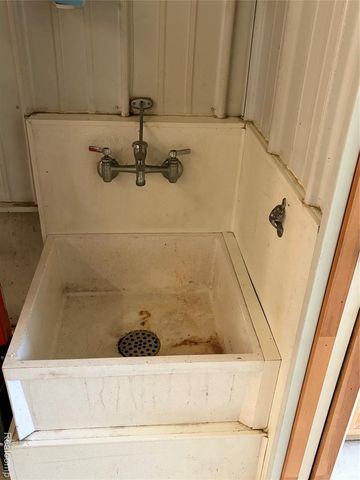 5099 Shields Road, Holly, MI 48442