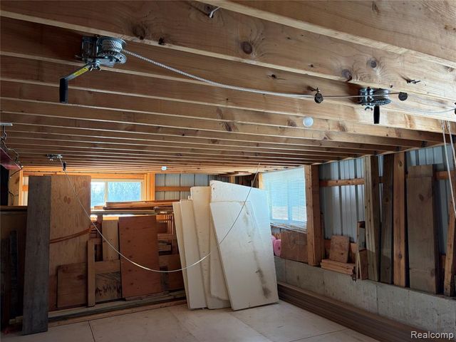 5099 Shields Road, Holly, MI 48442