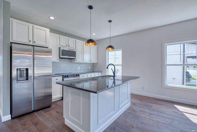 3535 Montgomery Court, Newburgh, IN 47630