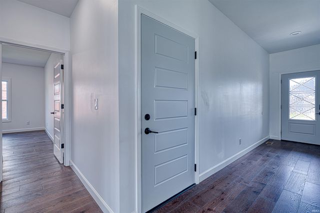 3535 Montgomery Court, Newburgh, IN 47630