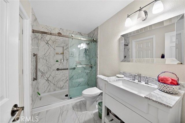 6109 Vineyard Ave, Rancho Cucamonga, CA 91701