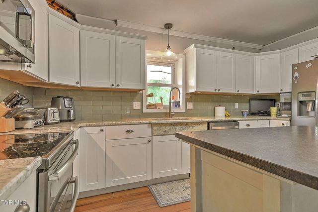 310 Hugh Cox Road, Gray, TN 37615