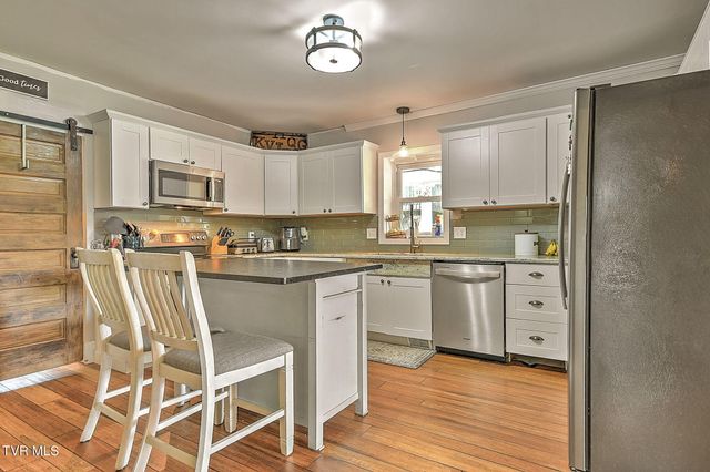310 Hugh Cox Road, Gray, TN 37615