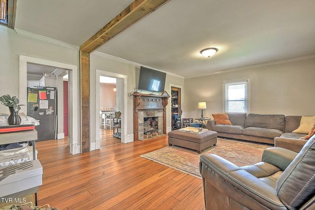 310 Hugh Cox Road, Gray, TN 37615