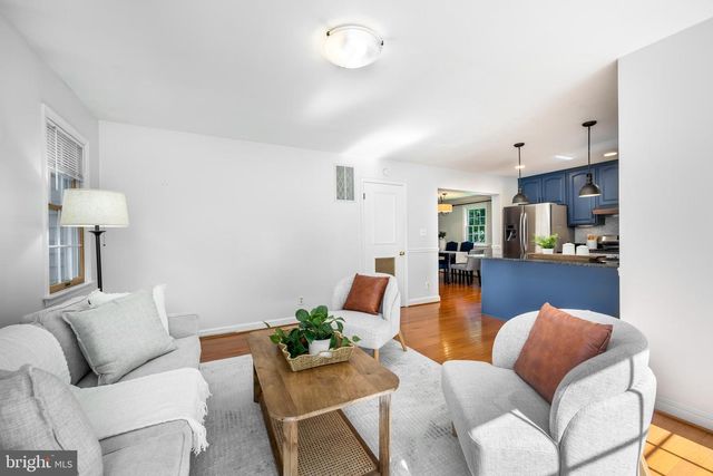 2833 BOLLING RD, Falls Church, VA 22042