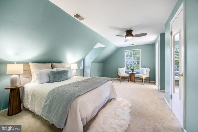 2833 BOLLING RD, Falls Church, VA 22042