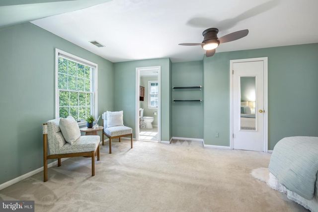 2833 BOLLING RD, Falls Church, VA 22042