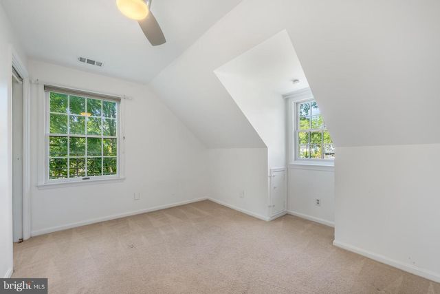 2833 BOLLING RD, Falls Church, VA 22042