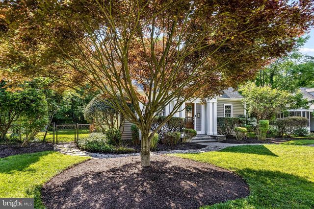 2833 BOLLING RD, Falls Church, VA 22042