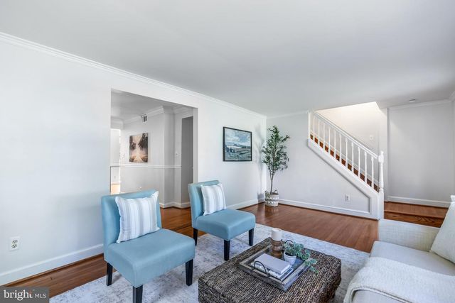 2833 BOLLING RD, Falls Church, VA 22042