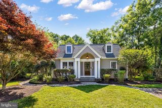 2833 BOLLING RD, Falls Church, VA 22042