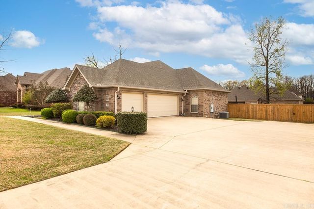 15 Blanchard Drive, Cabot, AR 72023