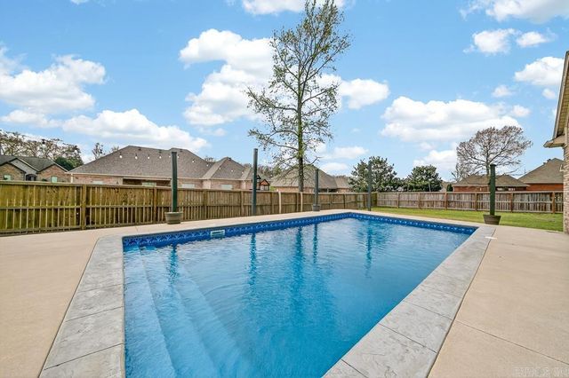 15 Blanchard Drive, Cabot, AR 72023