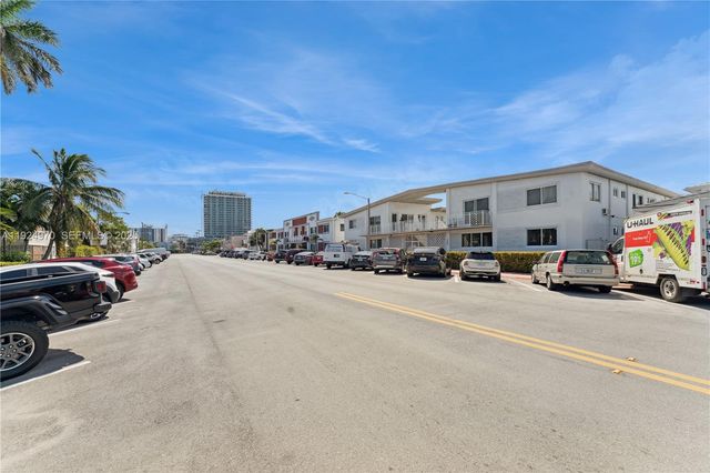 7440 Byron Ave 1B, Miami Beach, FL 33141