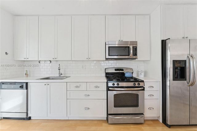 7440 Byron Ave 1B, Miami Beach, FL 33141