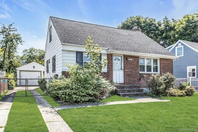 754 Windsor Road, Uniondale, NY 11553