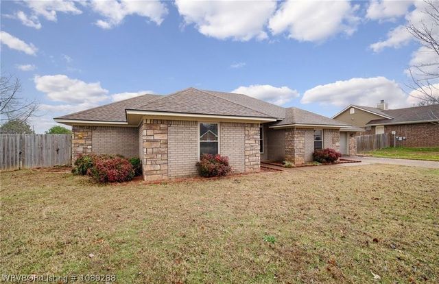 590 S Oak Street, Greenwood, AR 72936
