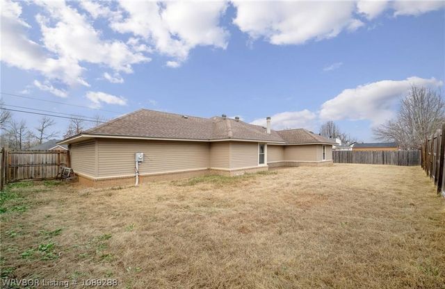 590 S Oak Street, Greenwood, AR 72936