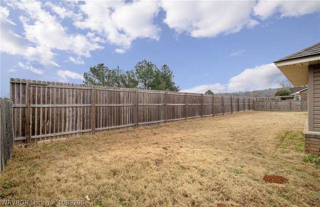 590 S Oak Street, Greenwood, AR 72936
