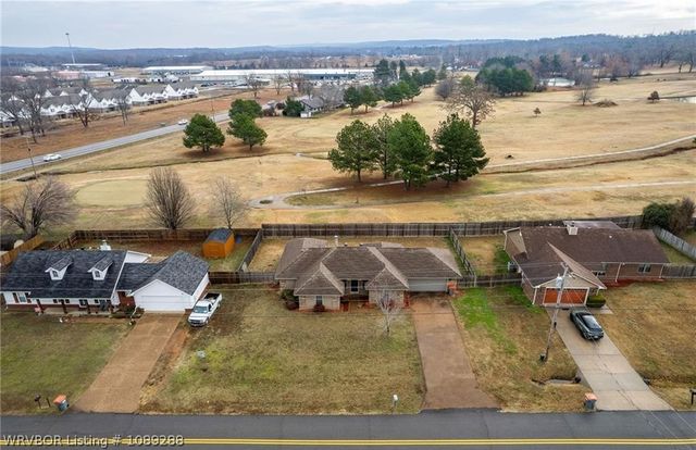 590 S Oak Street, Greenwood, AR 72936
