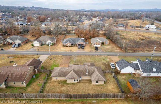 590 S Oak Street, Greenwood, AR 72936