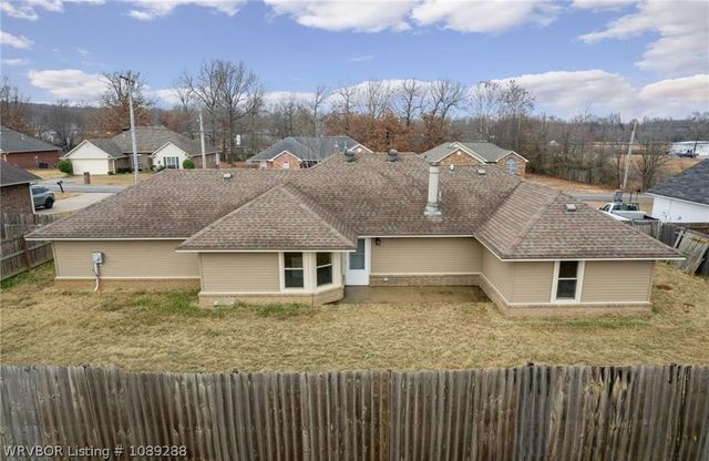 590 S Oak Street, Greenwood, AR 72936