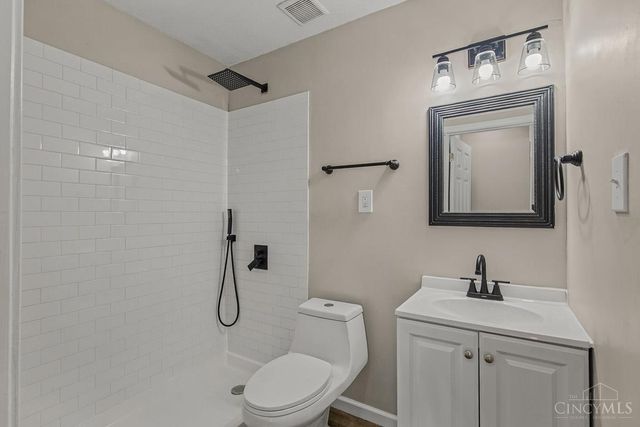 3969 Larchview Drive, Sycamore Twp, OH 45236