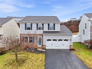 217 Heritage Dr, North Fayette, PA 15071