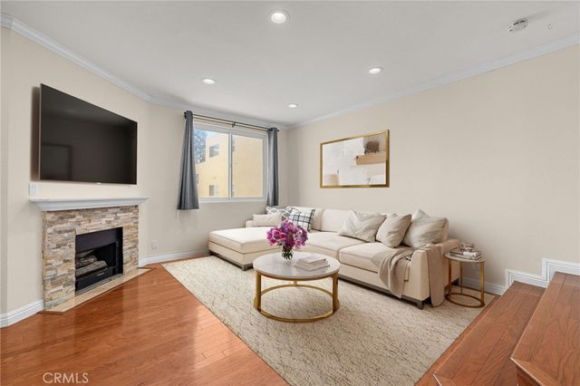 528 E. San Jose Ave 110, Burbank, CA 91501