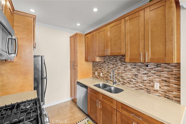 528 E. San Jose Ave 110, Burbank, CA 91501