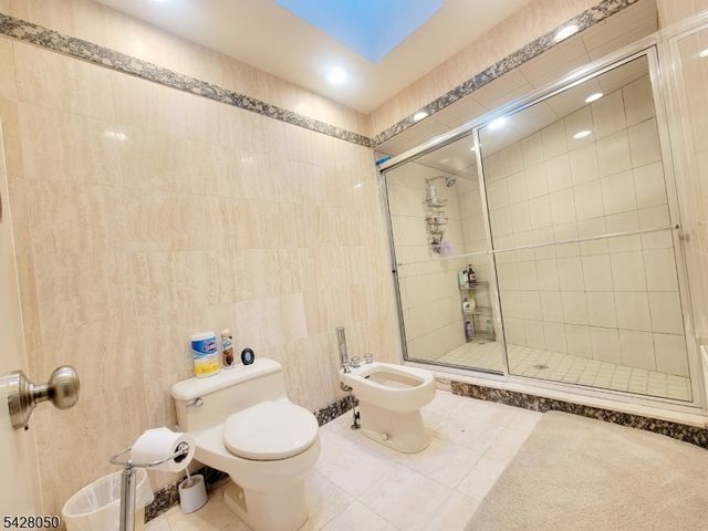 307 Center St, Englewood Cliffs Boro, NJ 07632