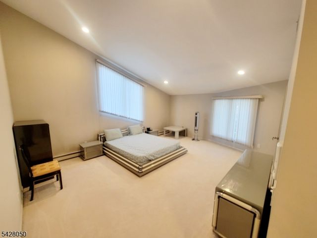 307 Center St, Englewood Cliffs Boro, NJ 07632