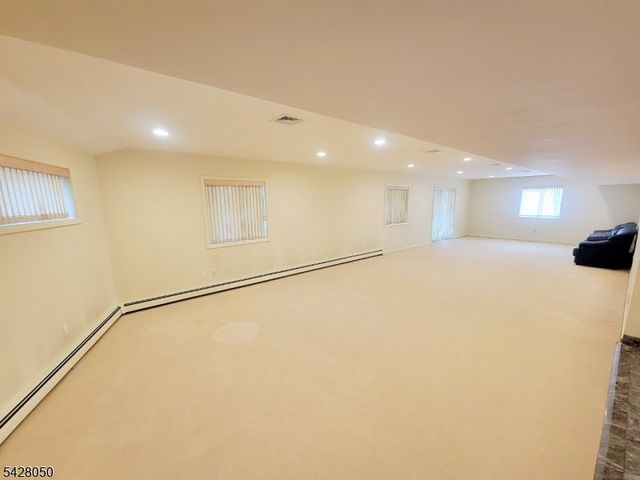 307 Center St, Englewood Cliffs Boro, NJ 07632