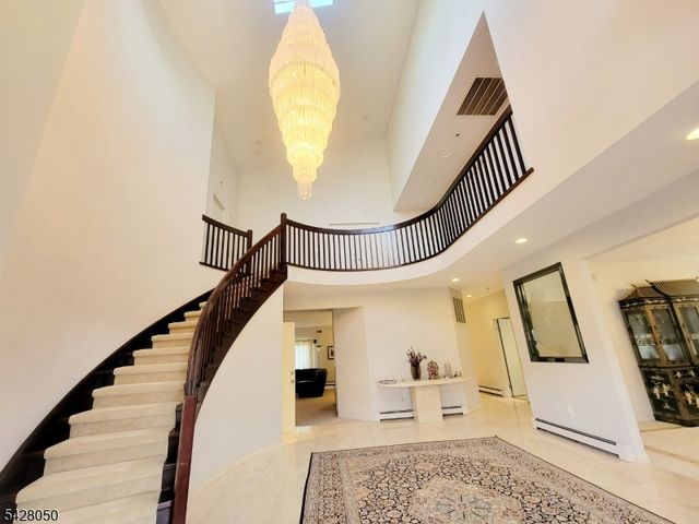 307 Center St, Englewood Cliffs Boro, NJ 07632
