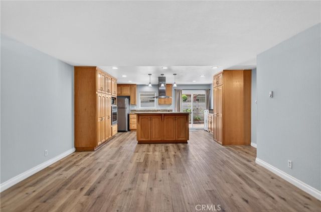 14802 Newport 20B, Tustin, CA 92780