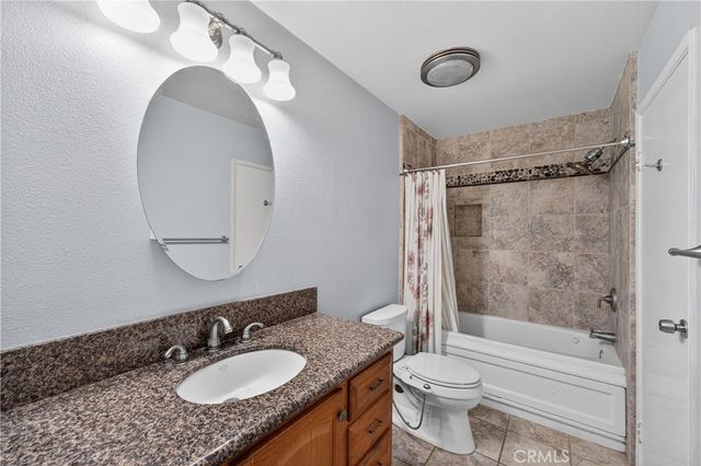 14802 Newport 20B, Tustin, CA 92780