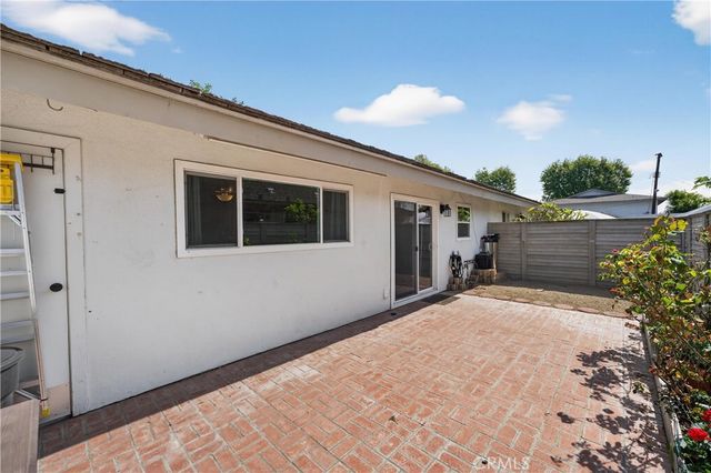 14802 Newport 20B, Tustin, CA 92780