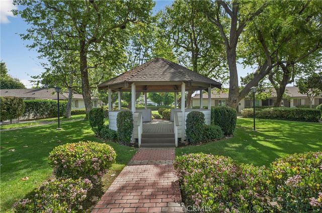 14802 Newport 20B, Tustin, CA 92780