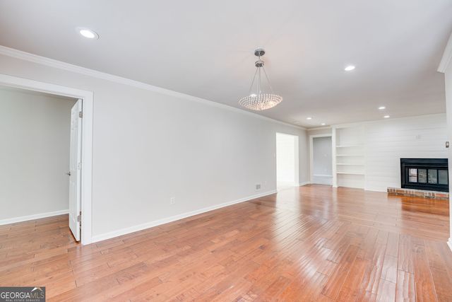 35 Ashleigh Terrace NE, Marietta, GA 30062