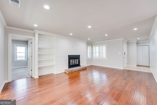35 Ashleigh Terrace NE, Marietta, GA 30062