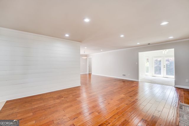 35 Ashleigh Terrace NE, Marietta, GA 30062